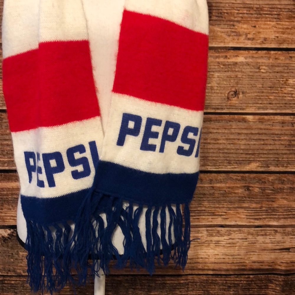Vintage Pepsi scarf - Picture 2 of 2